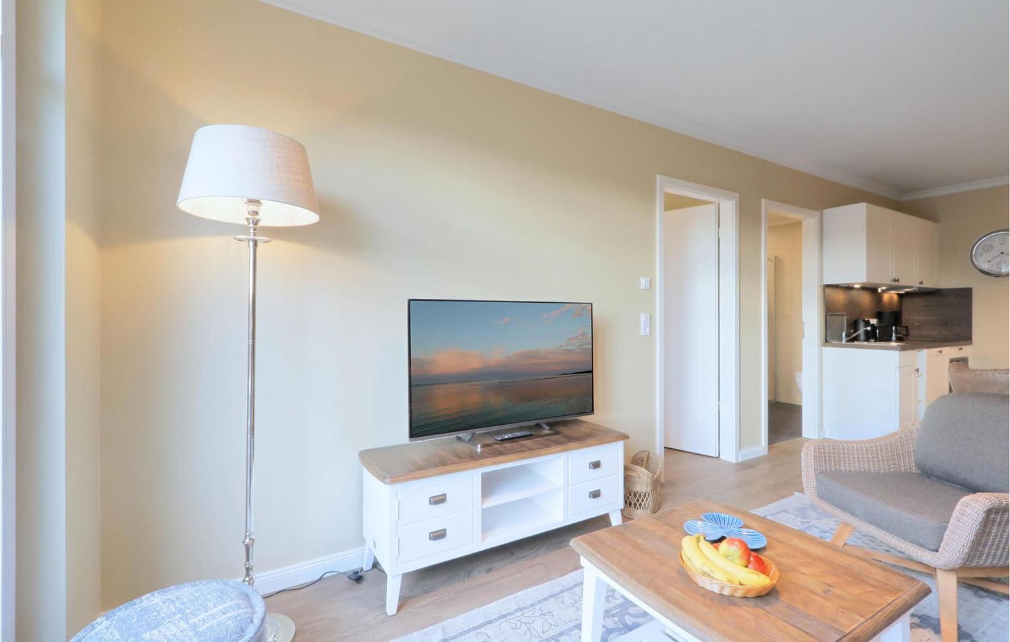 Awesome apartment in Ostseebad Boltenhagen with 2 Bedrooms, Sauna&WiFi Buitenkant foto