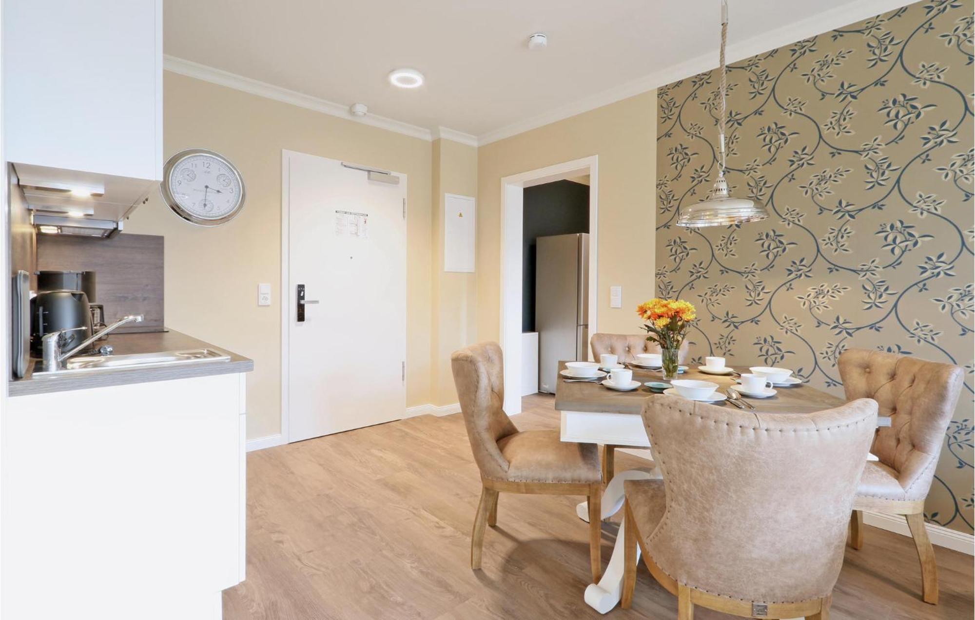 Awesome apartment in Ostseebad Boltenhagen with 2 Bedrooms, Sauna&WiFi Buitenkant foto