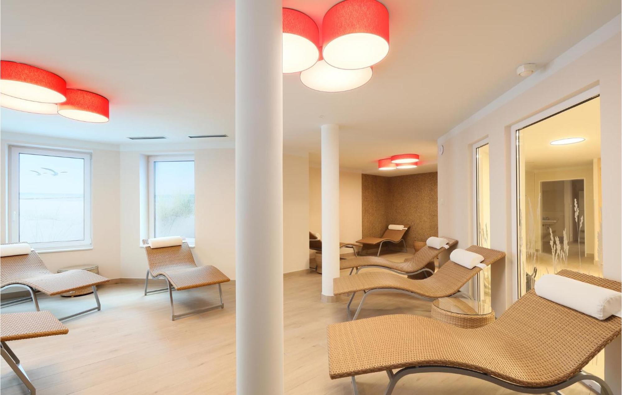 Awesome apartment in Ostseebad Boltenhagen with 2 Bedrooms, Sauna&WiFi Buitenkant foto